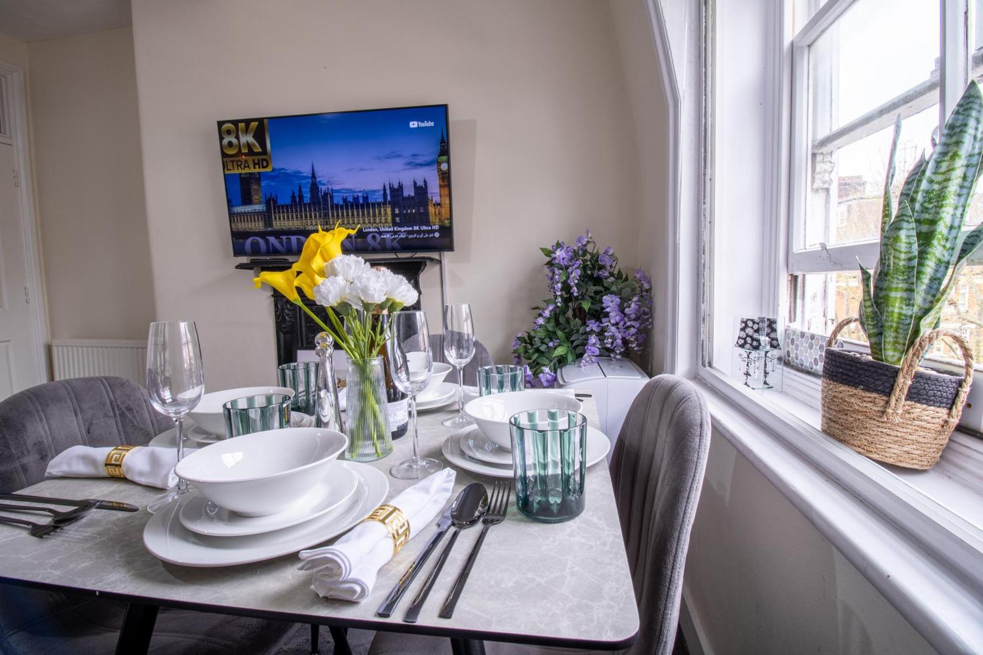 Cosy 2-Bedroom Apartment In Mayfair 8Cb - 4Th Floor No Elevator Londra Dış mekan fotoğraf